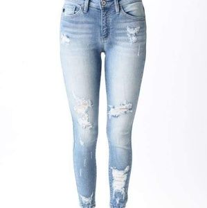 Kan Can Distressed Jeans